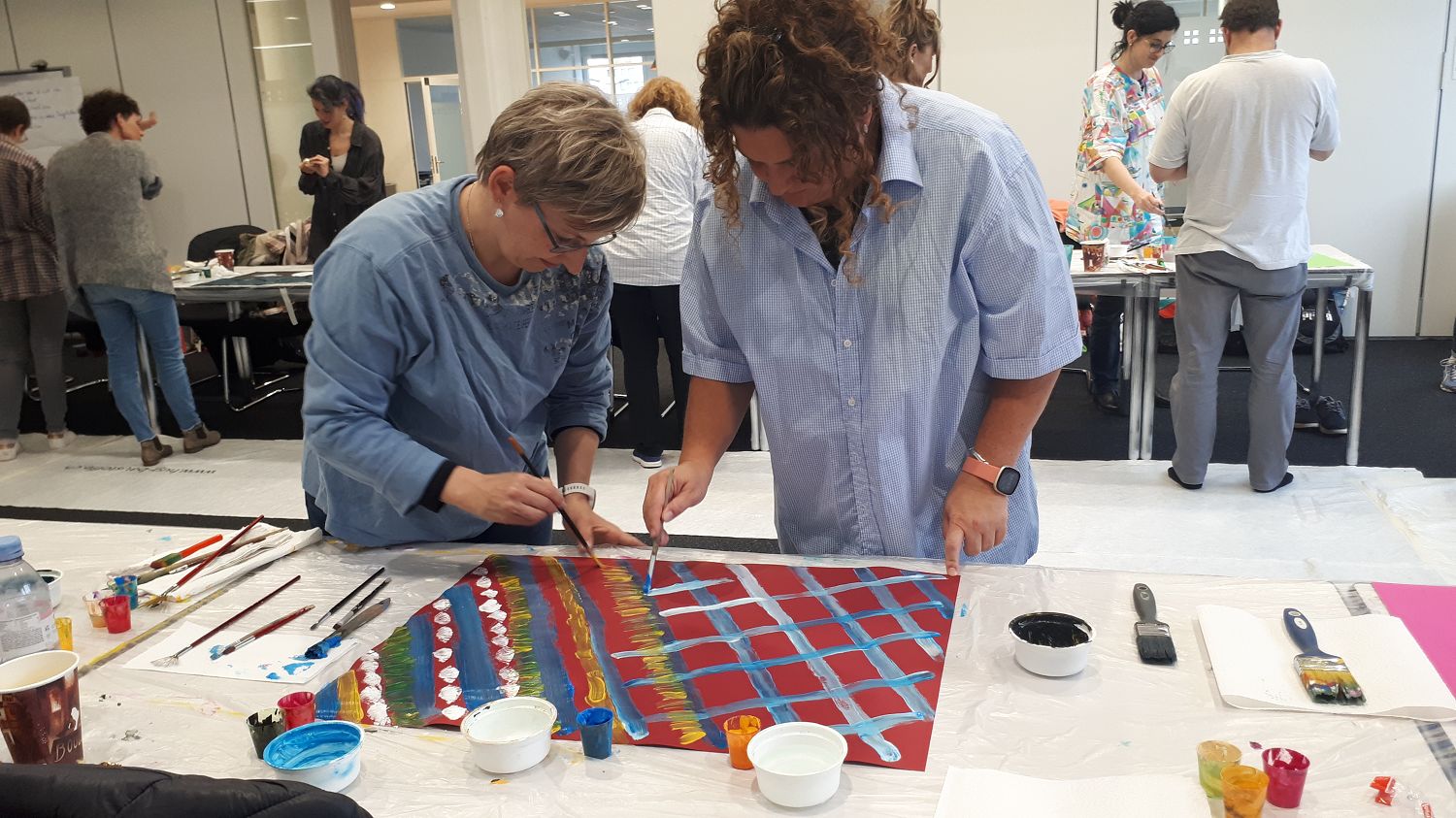 Ohne Worte und Abmachungen zusammen kreativ gestalten - Akademie